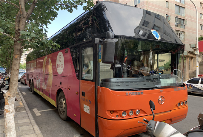 青岛租旅游车