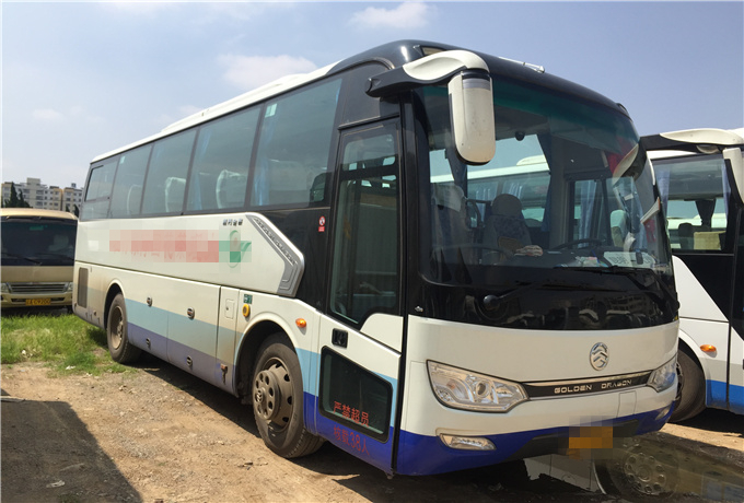 青岛31座旅游车